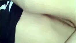 muy perrita jovencita empezando los videos ricos