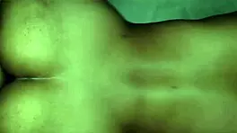 morena le gusta estar desnuda en su habitacion hermanastro cachondo se mete a la habitacion de su hermanastra mientras ella descansa la cojo duro y profundo de perrito