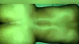 morena le gusta estar desnuda en su habitacion hermanastro cachondo se mete a la habitacion de su hermanastra mientras ella descansa la cojo duro y profundo de perrito