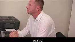 Filf - Emily Willis does anything for the job