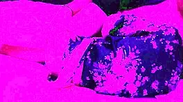 Amateur girlfriend in kimono cosplay gets kissed and licked on the bed.