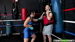 Sexy And Fit Babe Demonstrates Some Wrestling Moves