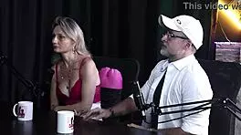 They asked about Viagra and discussed quick men versus slow women in sheer red lingerie - Aline Fischborn, Flávio Paiva.