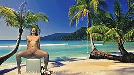 Wow! Curvy Girl Fucks Herself With Glass Dildo!