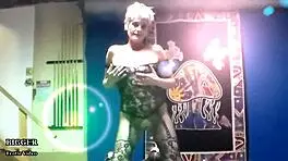 Sexy milf teases you while getting herself and friends off 😘