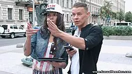 Casual fun with tattooed teen sightseer Tori Hendrix in shaved amateur encounter