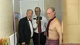 German Amateur Frankie Gets Cumshot After Anal!