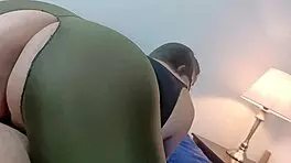 Fucking curvy Latina stepmother in leggings