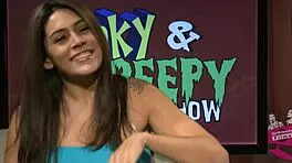 SAMANTHA RYAN INTERVIEWS RAYLENE ON THE KINKY SHOW!