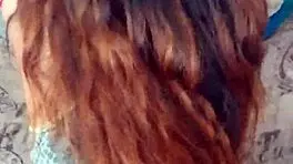 jovencita hermanastra de piel morena mueve su gran culo en follada de perrito intensa