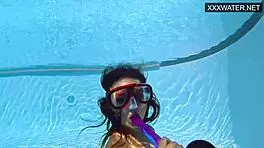 lana tanga shows me underwater orgasms