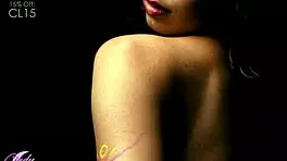 look at my 18yo ass bouncing on this dildo!