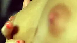 Teen stuffs cunt with dildos in solo session