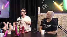 艾兰妮奎娜和维克多卢西亚诺荡秋千玩具play上层选秀完整丝红