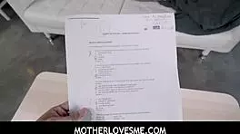 Lexi Luna被年轻18+继子狗爬式狂捅