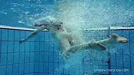 Underwater slut roxalana cheh naked in pool bathing