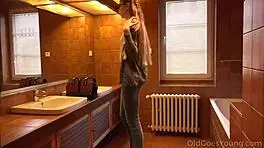 Old man meets young babe on the couch