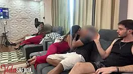 perdi uma aposta e minha esposa transou com o amigo novinho dela na minha frente 😏