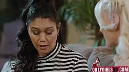 Hey, Watch Kenna James and Dana Vespoli Win Over In-Laws! 😍