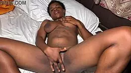 does precious have the big tits and ass for this casting?