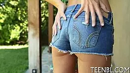 wet pussy teen 18+ melts boner with ball licking cumshot