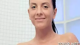 young babe explores softcore with dildo