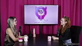 Ruiva gostosa says she wants more porn while her pussy gets licked