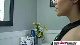 小18+青少年18+18+凯莉·奎因让BBC继父走运，太性感！😍