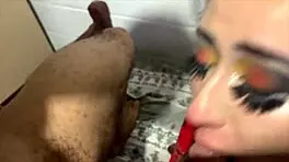 ela j� chega mamando