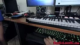 Small teen stepsis sucks big cock in pov 😏