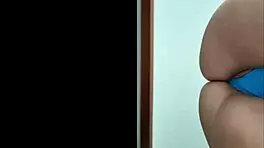 i show off my big latina ass up close