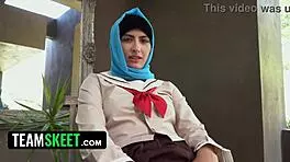 Arab Woman In Hijab Pleasures Boyfriend Intimately