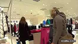 杰出捷克青少年在超市被诱惑，POV中被猛干