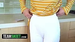 Arab Woman In Hijab Pleasures Boyfriend Intimately