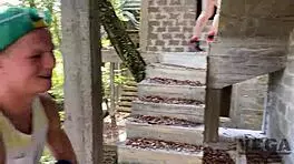 Stepsister gives sloppy blowjob and takes messy facial