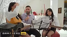 Lulu chu and jasmine wilde swallow maestros dick during concert exercise