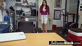 she knows how to suck big black cock like pornstar