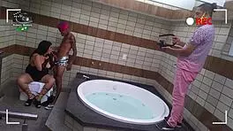 Making of coroa experiente fazendo cena com novinho cheio de tatuagem do pau grande wallif santos completo no xvideos red