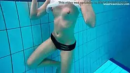 Horny teen gets naked and shows body 😍