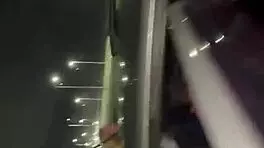 Depois de uma resenha fiquei animadinha e pedi pros meus amigos pararem o carro pra fuder com eles na rua sem camisinha sem ligar pras pessoas que estavam passando e olhando