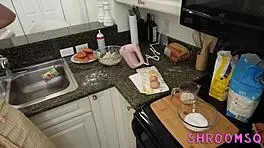 teen stepsis shr0oms q needs icing help from stepbro for bake sale