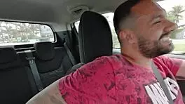 levamos a novinha carioca na praia pra fuder com o casal no mato e pegaram agente transando