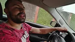 levamos a novinha carioca na praia pra fuder com o casal no mato e pegaram agente transando