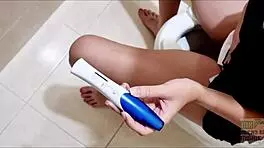 与墨西哥女学生18+亲密会话以中出惊喜结束