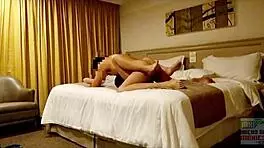 与墨西哥女学生18+亲密会话以中出惊喜结束