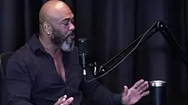 morena shows hairy pussy and ass after raw interview