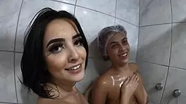 Duda Pimentinha in Special Shower with Sexy Friend!