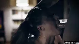 Surprising Online Date Turns Into Unexpected Encounter