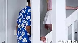 Stepsiblings Kinky Vacation Encounter Turns Into Wild Foursome Blowjob 😈