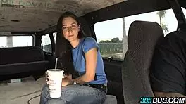 漂亮棕发少女18+18+ Rachel Rose 21，想公共口交吗？